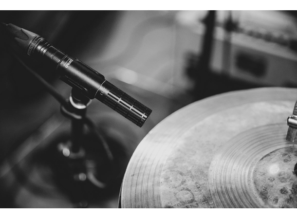 DPA 2011C Stereo Pair Clips and Windscreen in case 