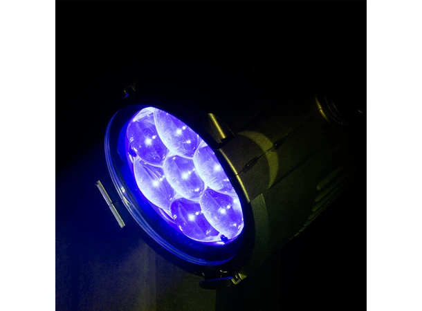 ADJ Encore Z7 LP Motorized zoom function 