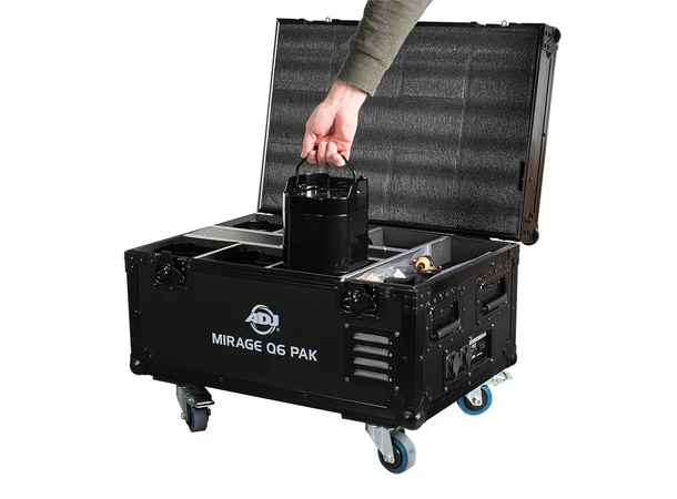 ADJ Mirage Q6 Pak Black Flight case with charging solution 