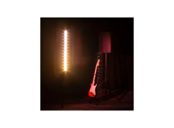 ADJ Eliminator Frost FX BAR W Fantastiske fargechase effekter 