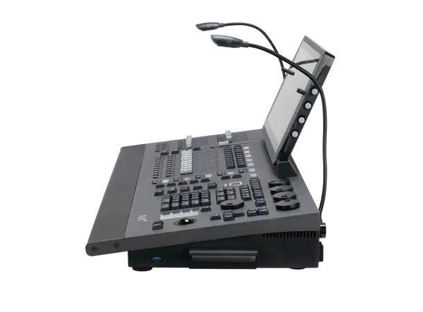 Elation NX 4 -  Lysmikser - 64 Universe 16.4 Kg, Art-Net/sACN/DMX/MIDI/Timecode 