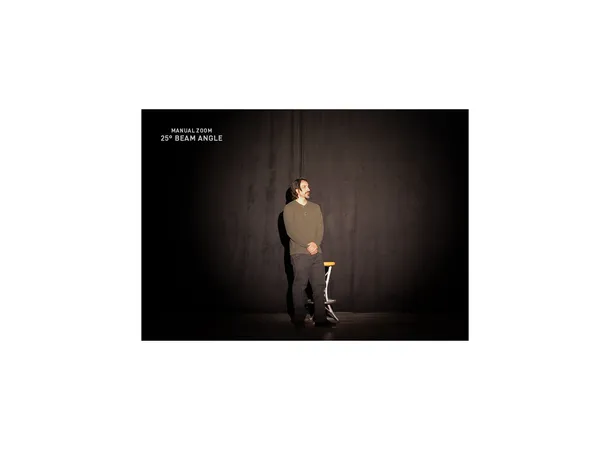 ADJ PAR Z300 3K - CRI: 97 - 3000K 300W COB LED, 9-15-20-25-30-35-40° Zoom 