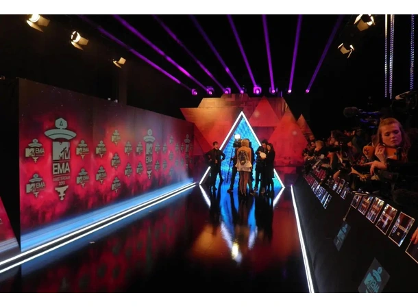 Le Mark Studio Tak 175u 1220mm X 50m GLOSS BLACK 