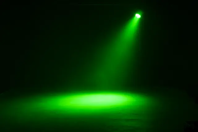 ADJ 7P Hex IP IP65, 7x 12W RGBAW+UV LEDs, 25° Beam 