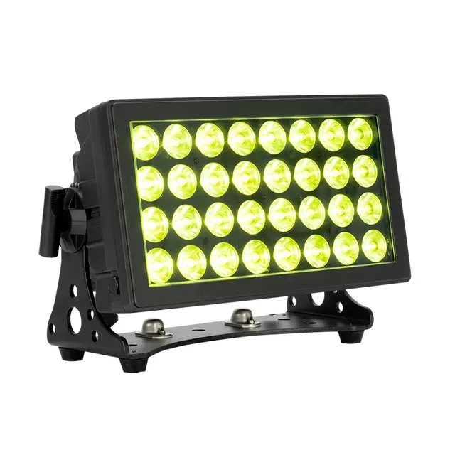 ADJ Encore LP32 IP - 23.7 -47° IP65,  32 x 20-Watt Quad RGBL, 11 Kg 