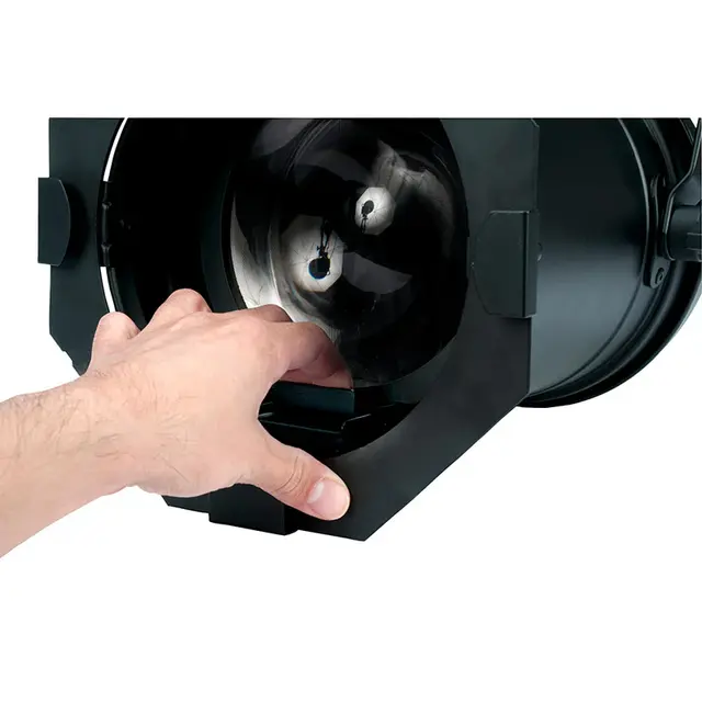 ADJ PAR Z300 3K - CRI: 97 - 3000K 300W COB LED, 9-15-20-25-30-35-40° Zoom 