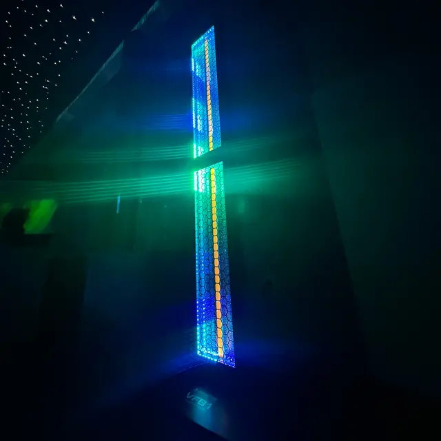 ADJ Vintage Bar-  CRI70- 160° Angle Strobe 0.5 - 33Hz, 4x 150W, 27.000 Lumen 