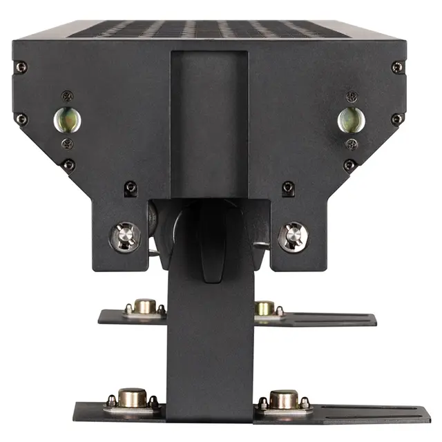ADJ Vintage Bar-  CRI70- 160° Angle Strobe 0.5 - 33Hz, 4x 150W, 27.000 Lumen 