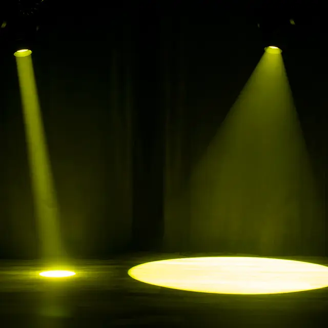 ADJ Focus Profile -  20.990 Lumen- 7-45° 400W LED Engine, 6.700K, 88 CRI w filter 