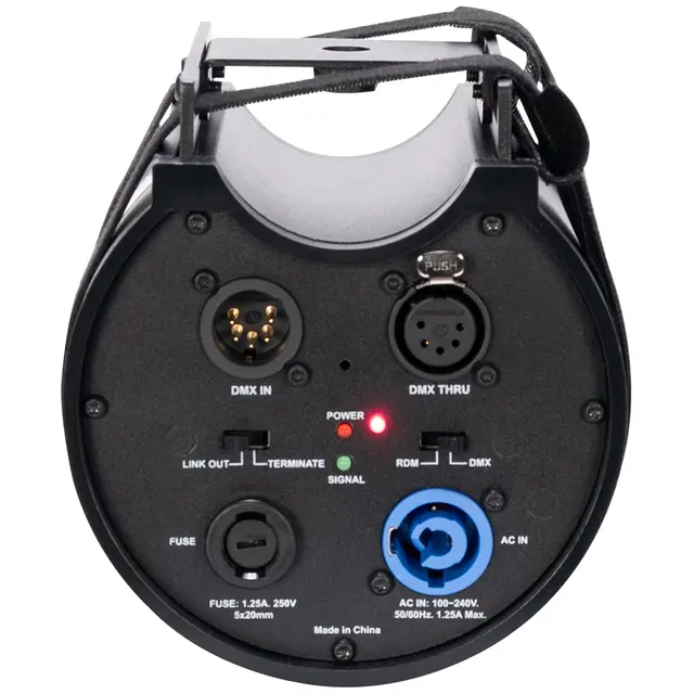 ADJ Data Distro 6 5-pin XLR, og 6x 5-pin XLR-utganger 
