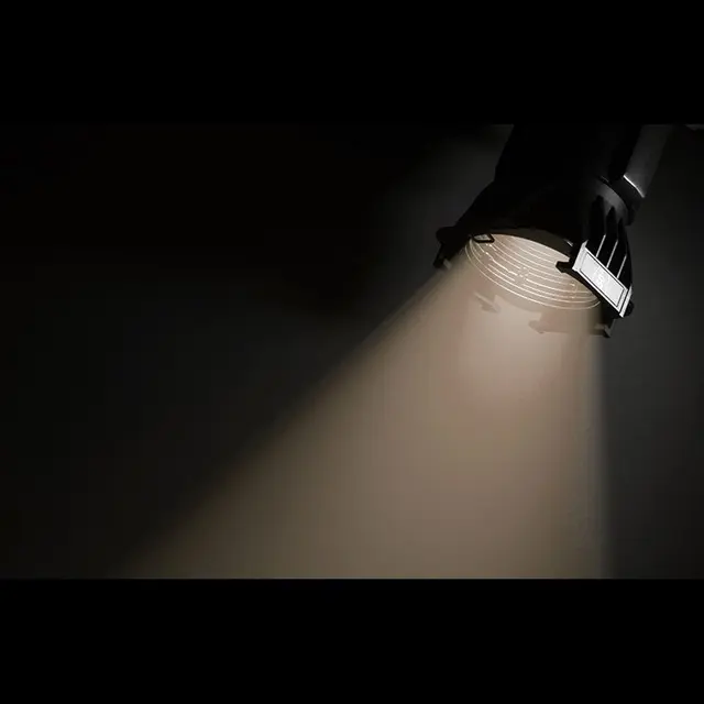 ADJ Encore Profile Pro WW - CRI: 97 NO LENS / 260W, 9 Kg, 10.000 Lumen 
