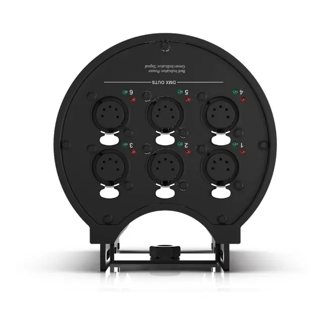 ADJ Data Distro 6 5-pin XLR, og 6x 5-pin XLR-utganger 