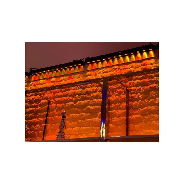 ADJ Ultra Series UBL12H - CRI >90 12 x 20W LEDs, 17° beam angle 
