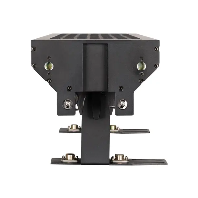 ADJ Vintage Bar-  CRI70- 160° Angle Strobe 0.5 - 33Hz, 4x 150W, 27.000 Lumen 