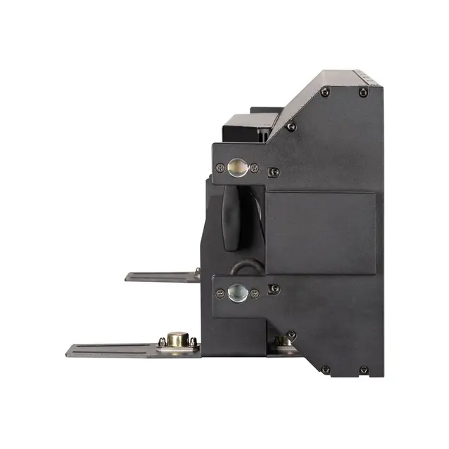 ADJ Vintage Bar-  CRI70- 160° Angle Strobe 0.5 - 33Hz, 4x 150W, 27.000 Lumen 