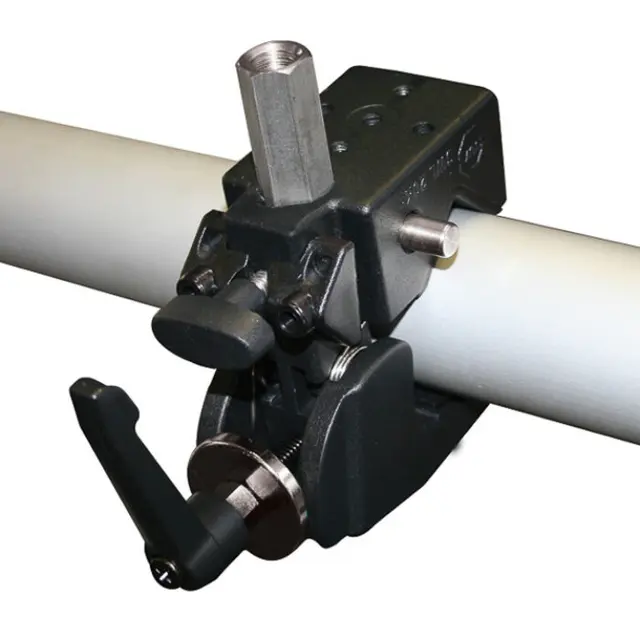 Doughty G1172 SNAP-IN THREADED SOCKET M10 X 30 