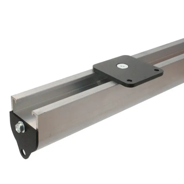 Doughty T81120 DOUGHTY RAIL - CORNER CEILING BRACKET 