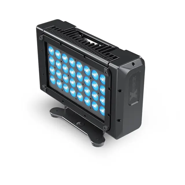 DTS X-BRICK IP65 LED Wash, RGBW 32 x Osram Ostar stage N LED's 
