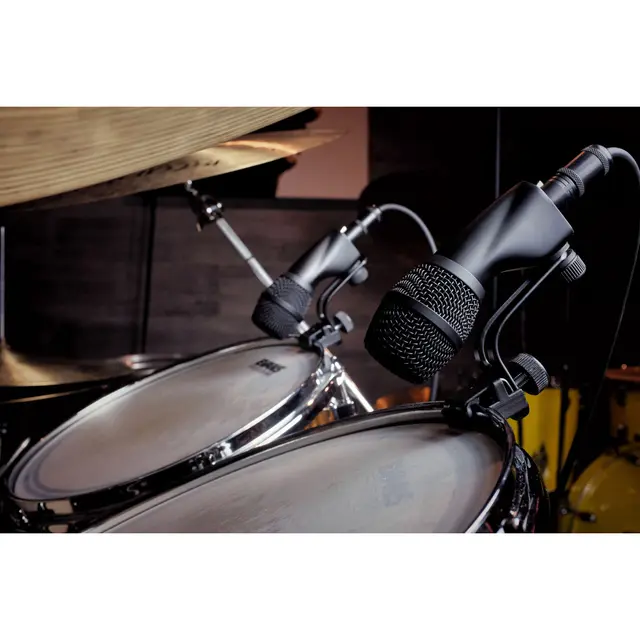 Earthworks DM17 Dynamic Tom/Snare Microphone 