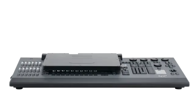 Elation NX 4 -  Lysmikser - 64 Universe 16.4 Kg, Art-Net/sACN/DMX/MIDI/Timecode 