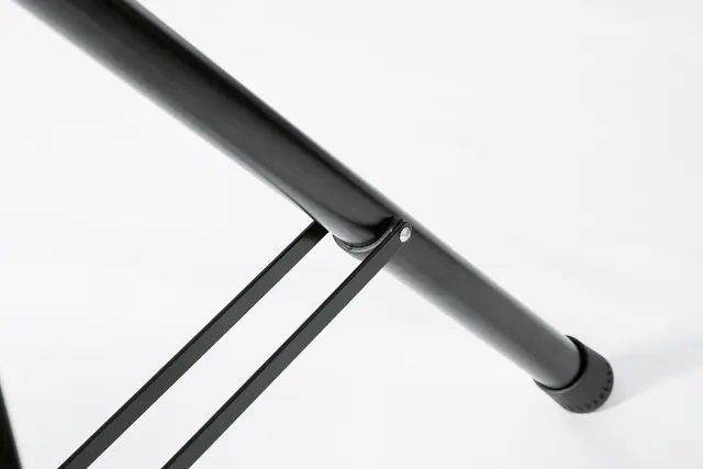 K&M 214/6 Høyttalerstativ ALU, Svart 4,6 Kg 