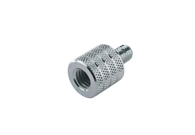 K&M 21918 Gjenge adapter. M8 x 12mm 