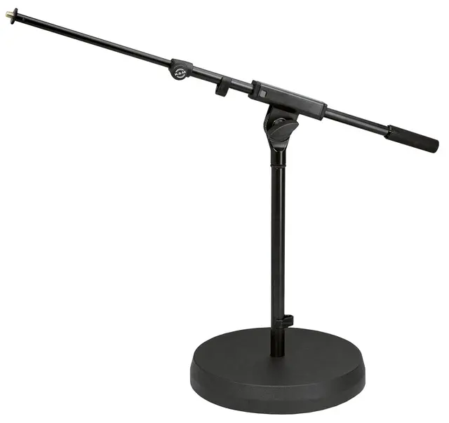 K&M 25960 Mikrofonstativ stor rund base med galge 