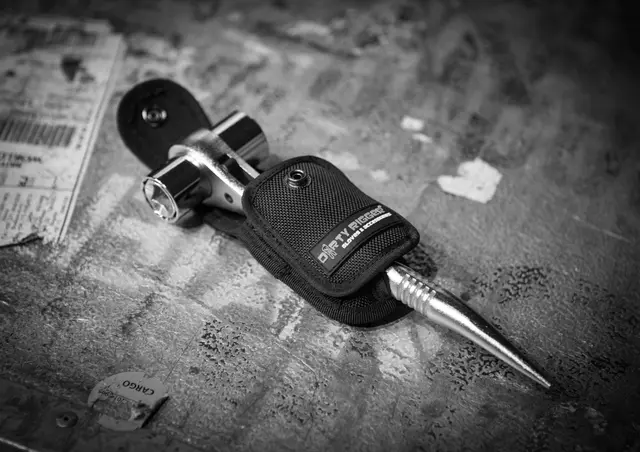 Le Mark Podger Holster Pocket for your Podger 