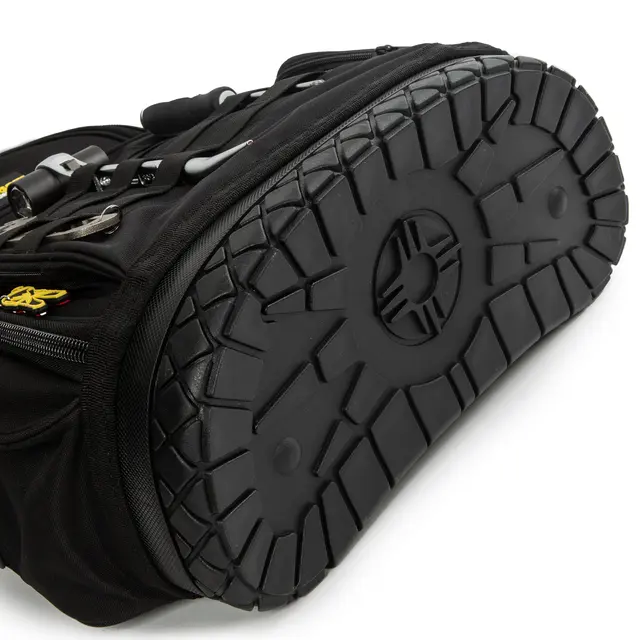 Le Mark Technician’s Backpack V1.0 Designed by technicians 