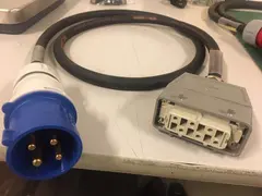 SRS 32A BLUE Power input cable 230V, 2M for Hybrid Harting - RUBBER BLACK Cable