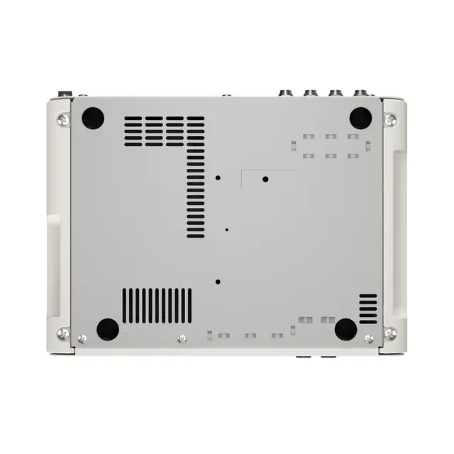 Yamaha URX44V,White 6-in/4-out USB-C Audio Interface with 32-bit/192 kHz 